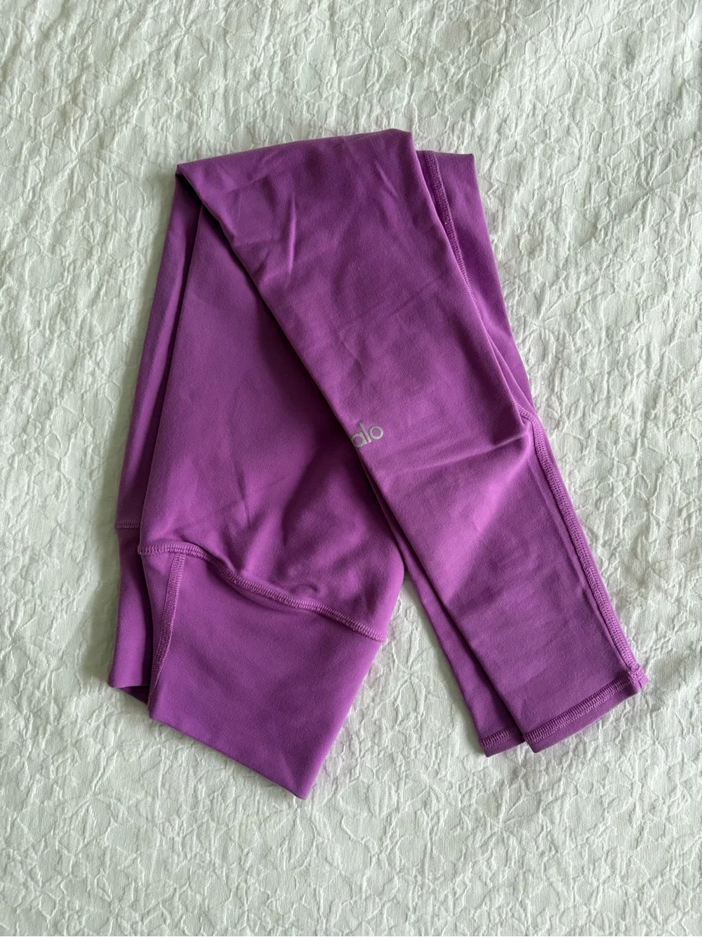 ALO Yoga Purple/Pink Active Leggings